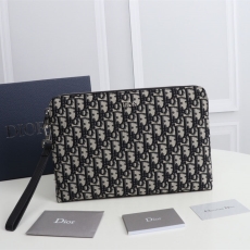 Christian Dior Clutch Bags